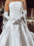 Lace Edge With Pearls Veil