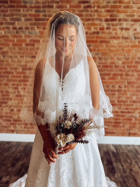 Chantilly Lace Fold Over Veil