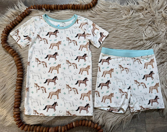 Prairie Gallop Bamboo Short Sleeve Set