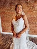 Crystal and Pearl Edge Cascade Fingertip Veil