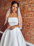 Leafy Pearl Trim Finger Tip Veil
