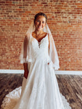Chantilly Lace Fold Over Veil